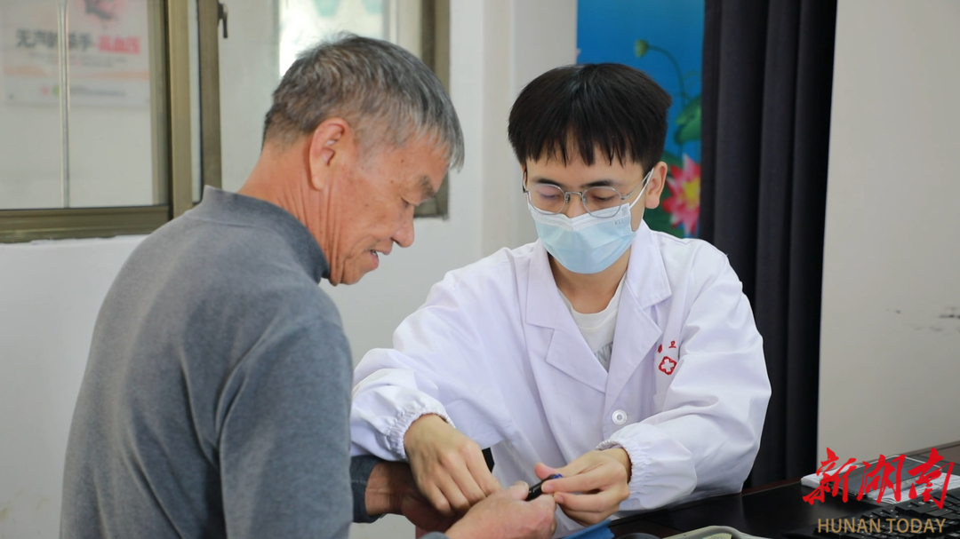 “数据多跑路群众少跑腿”——光大集团助力新田县实施基层远程诊疗建设工程(图3)