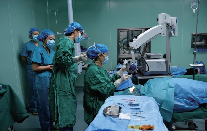 旗帜网：以基层为重点加快建设分级诊疗体系 为群众提供就近就便系统连续的卫生健康服务(图1)