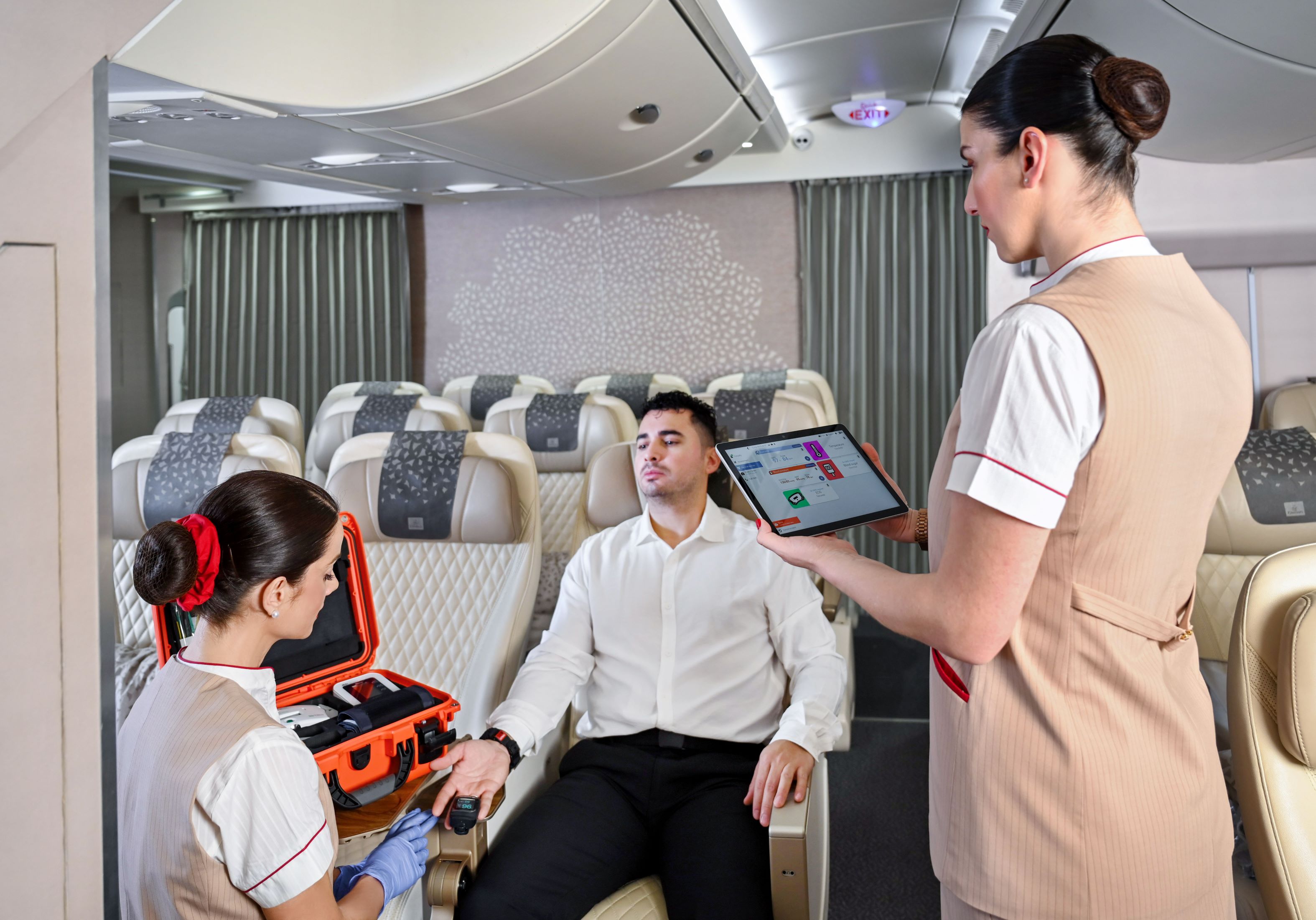 万米高空的守护： 阿联酋航空与Parsys携手打造创新型远程医疗设备(图2)