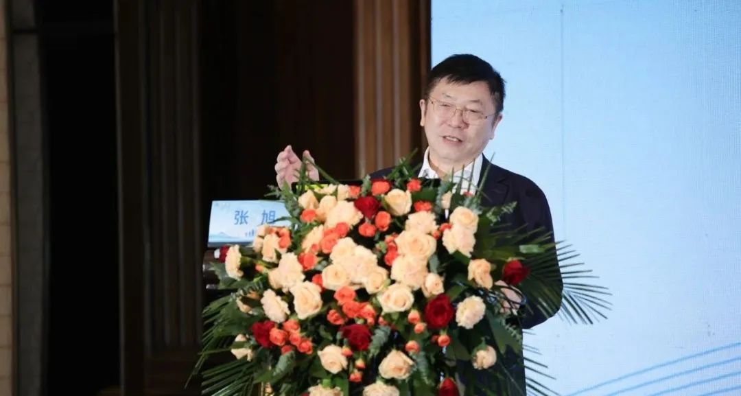 报道 科技赋能医疗创新引领未来！2025 泌尿外科挑战机器人腹腔镜大会完美收官(图1)
