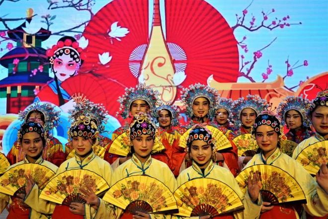 日照的他们让“远方”成“近邻”！(图16)