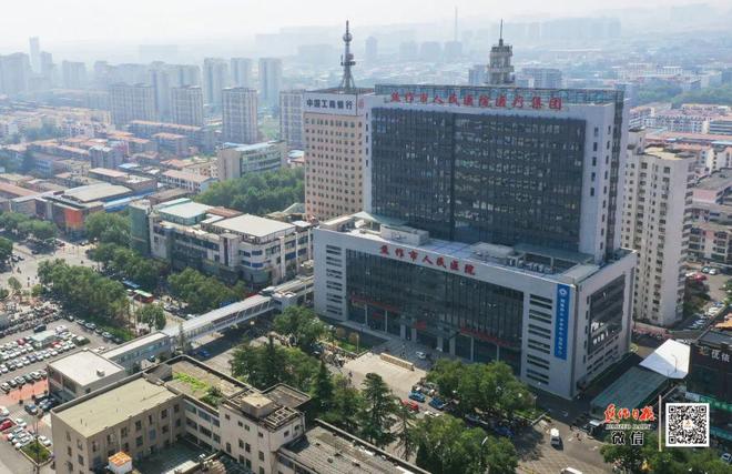 白衣执甲映初心 仁心济世谱华章——致敬焦作市人民医院医师群体(图1)