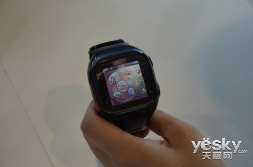 老年人的智能手表jWoch：能打电话监测健康(图4)